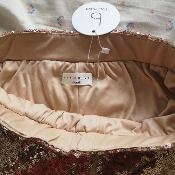 Women's Shimmer Rose Gold Pants in XS - Picture 3 of 3